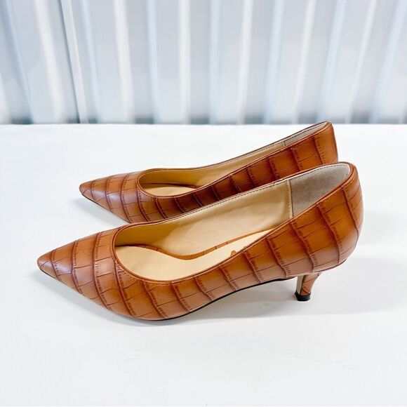 YDN Women Low Kitten Hell Pointed Toe Slip On Pumps Dress Shoes Casual Office - Picture 3 of 6